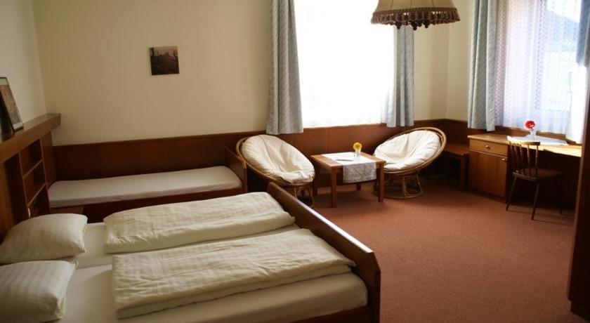 Austria Traveller Hotel Kirchdorf Kirchdorf an der Krems Bagian luar foto